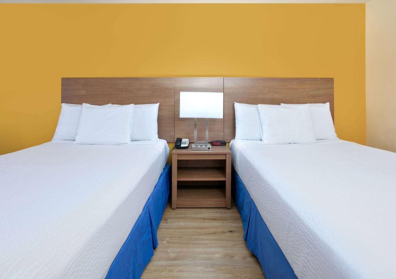 Days-Inn By Wyndham Batesville Ar Eksteriør bilde