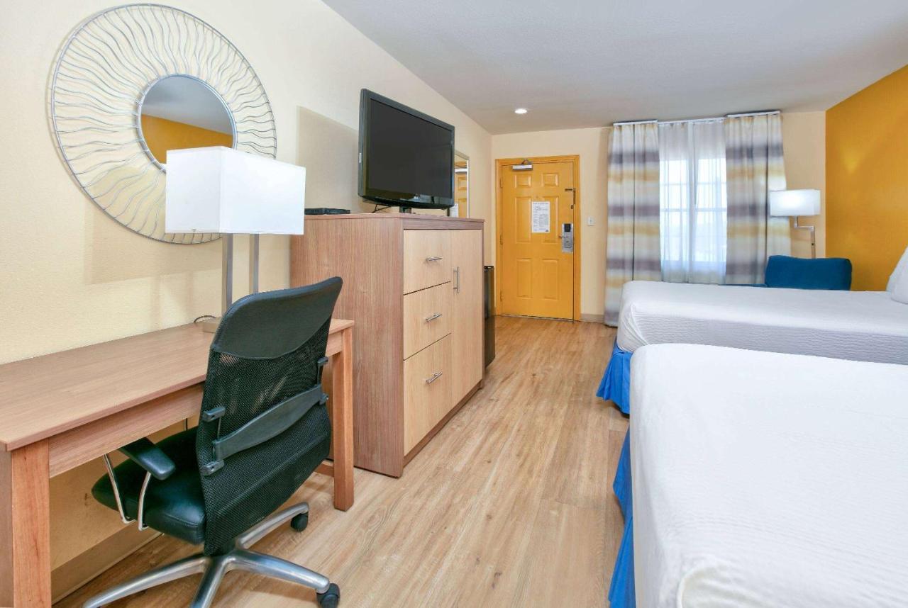Days-Inn By Wyndham Batesville Ar Eksteriør bilde