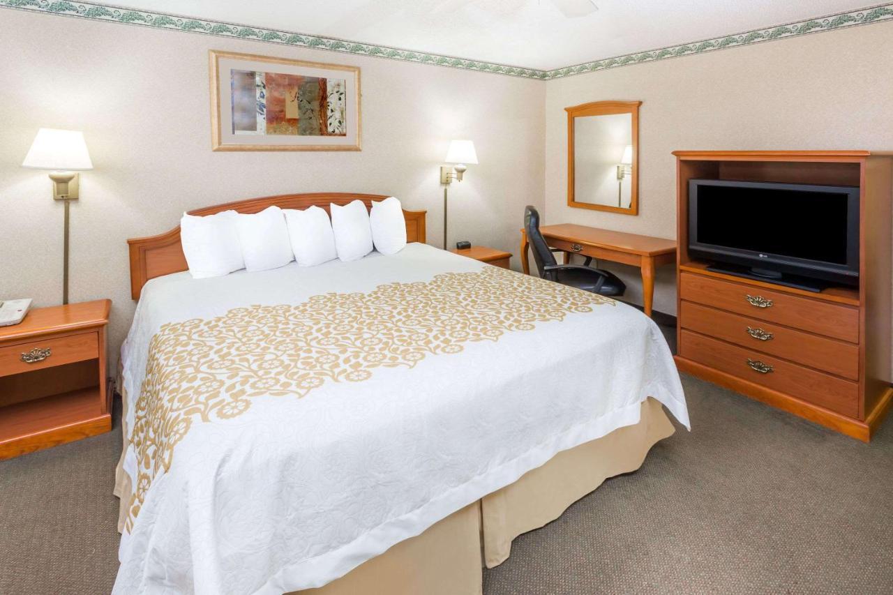 Days-Inn By Wyndham Batesville Ar Eksteriør bilde